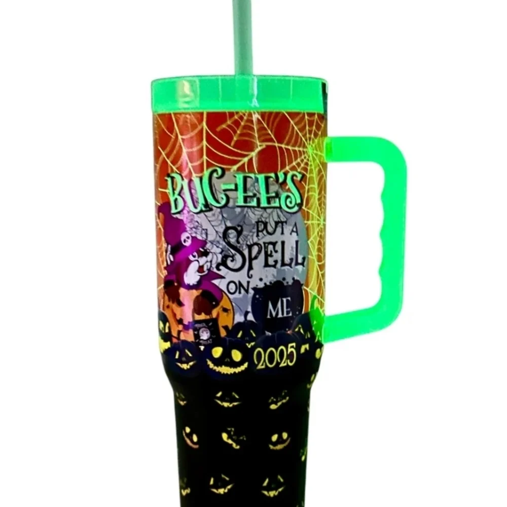 Buc-ee's Halloween 2025 Glow-in-the-Dark Themed Tumbler w Straw LIMITED EDITION